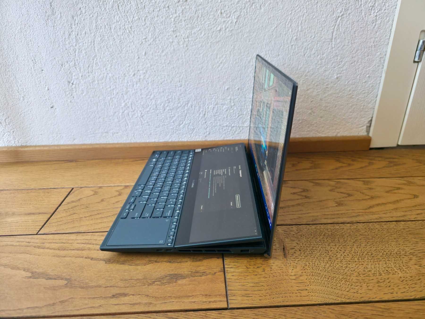 Лаптоп Asus Zenbook Pro Duo 15 OLED UX582LR - OLED 4К - Touch Screen