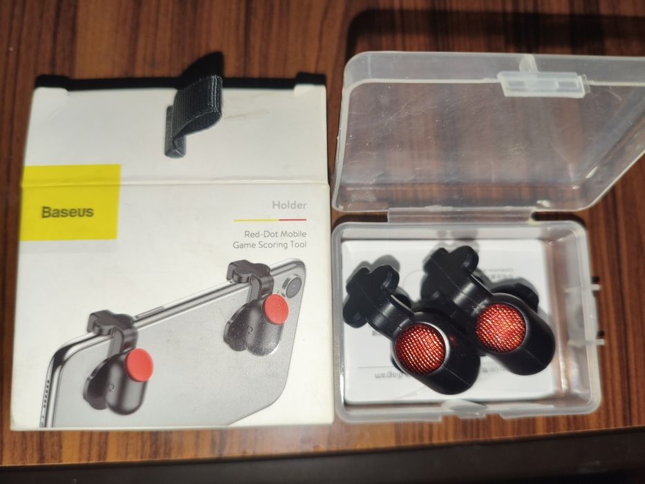 Беспроводная зарядка и триггер Baseus