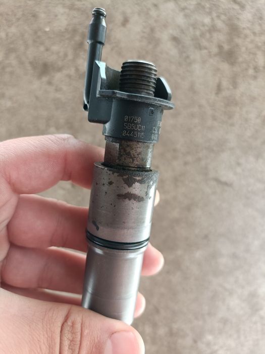 Injector BMW 3.0 M57  231 cp