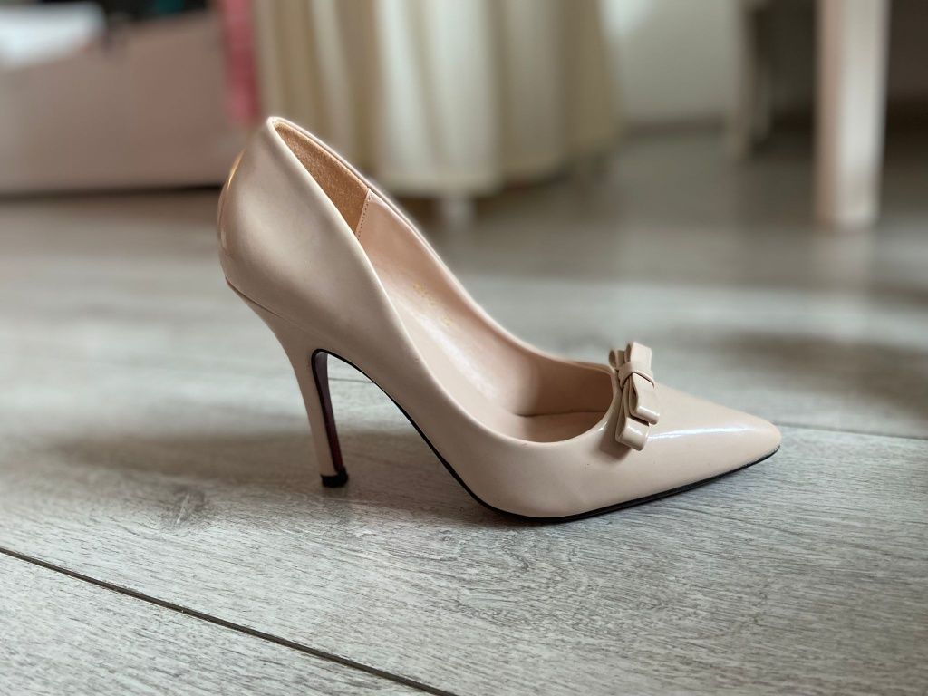 Pantofi eleganți mărimea 35