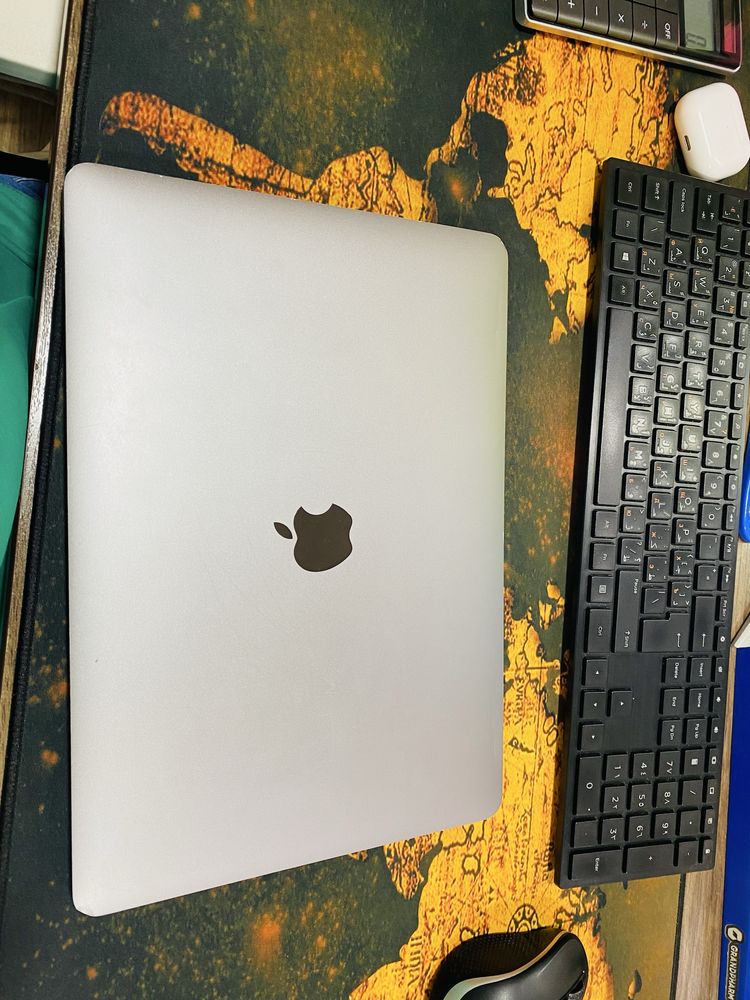 Macbook pro 2018 full