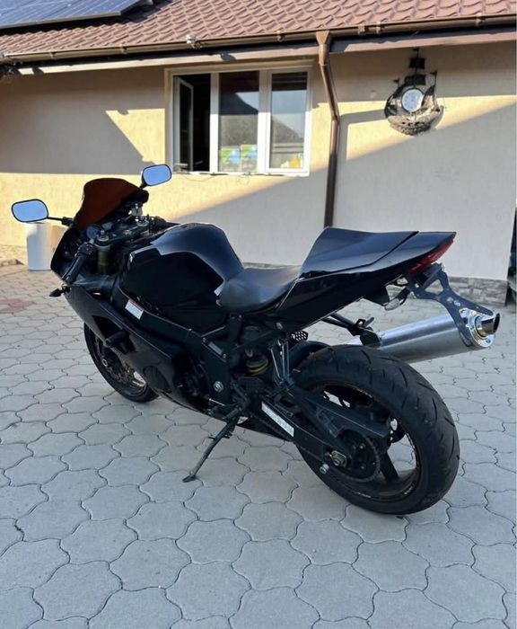 Vând Suzuki gsx r600