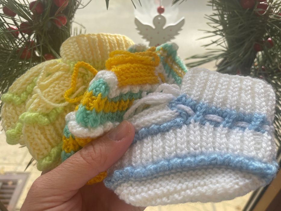 Плетени чорапки , жилетка и елек