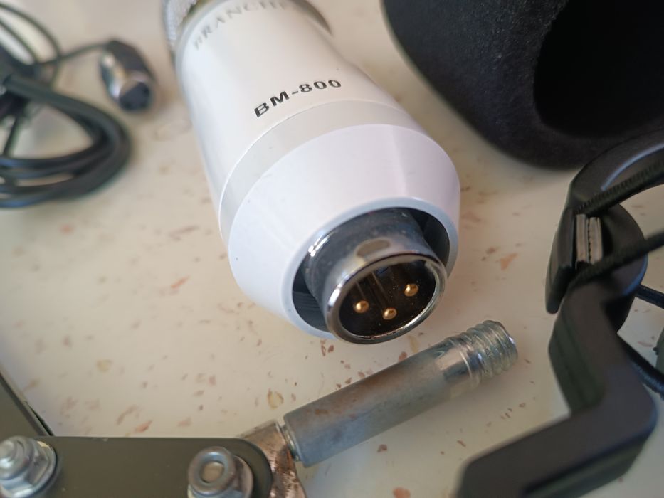 Microfon xlr pc Bm800 cu stand impecabil jack 3.5mm