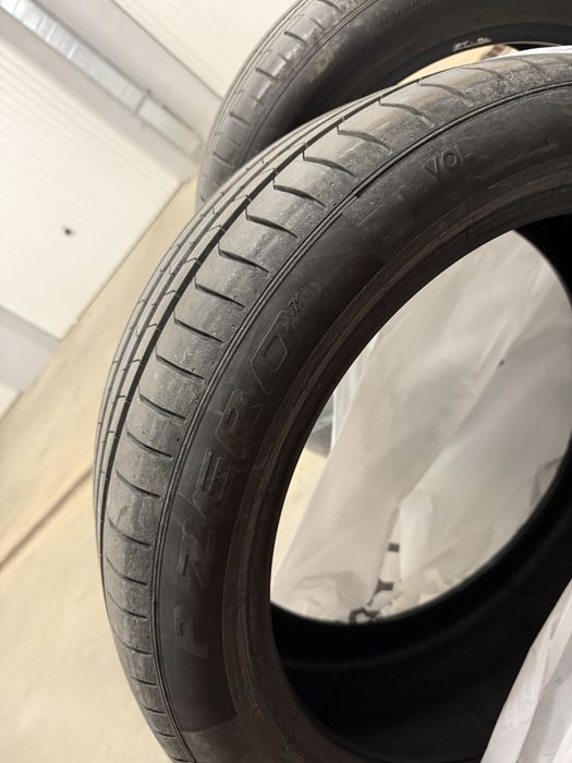 PIRELLI P Zero PZ4 245/45/20 на 200 км пробег 1 бр.