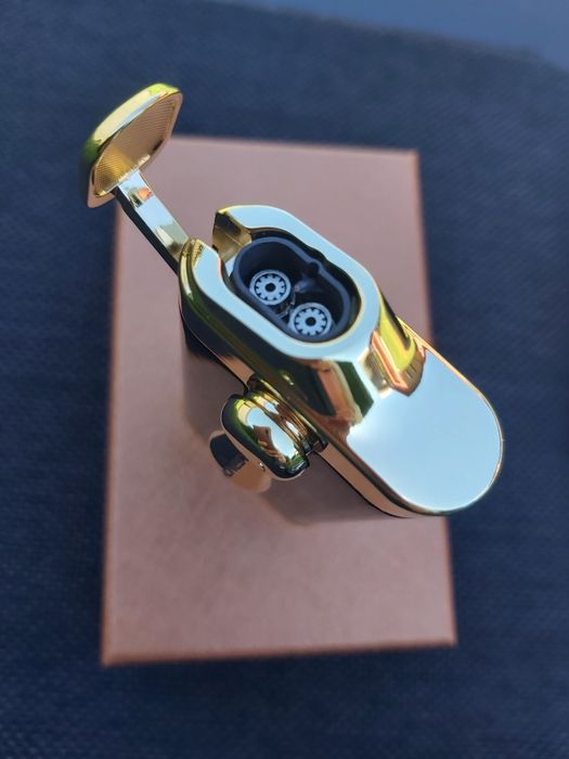 Луксозна запалка за пури с подарък резачка,два цвята