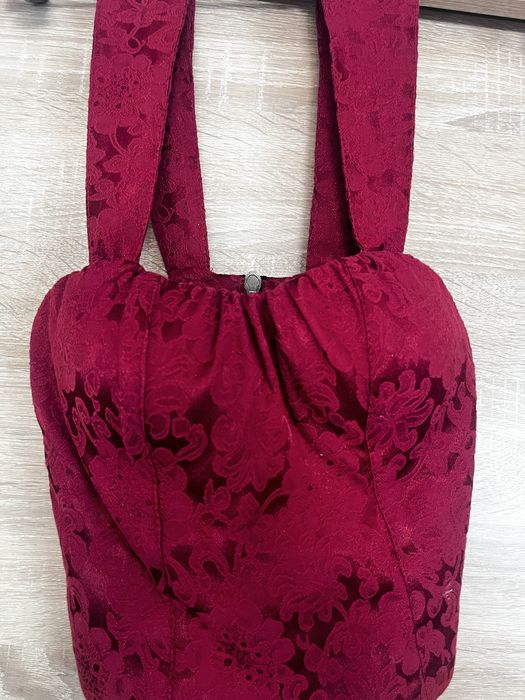 Дамска пола с бюстие