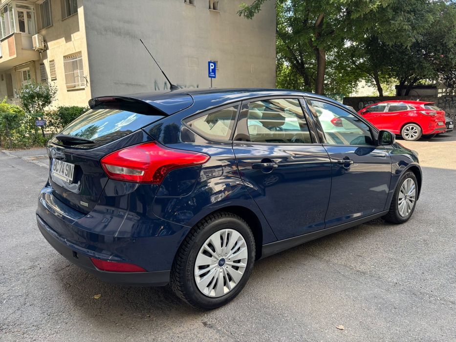Ford focus  2015/motorizare 1.0 litru benzina/stare buna/125cp