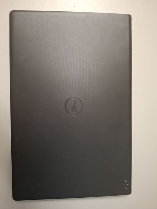 Dell Vostro 3520