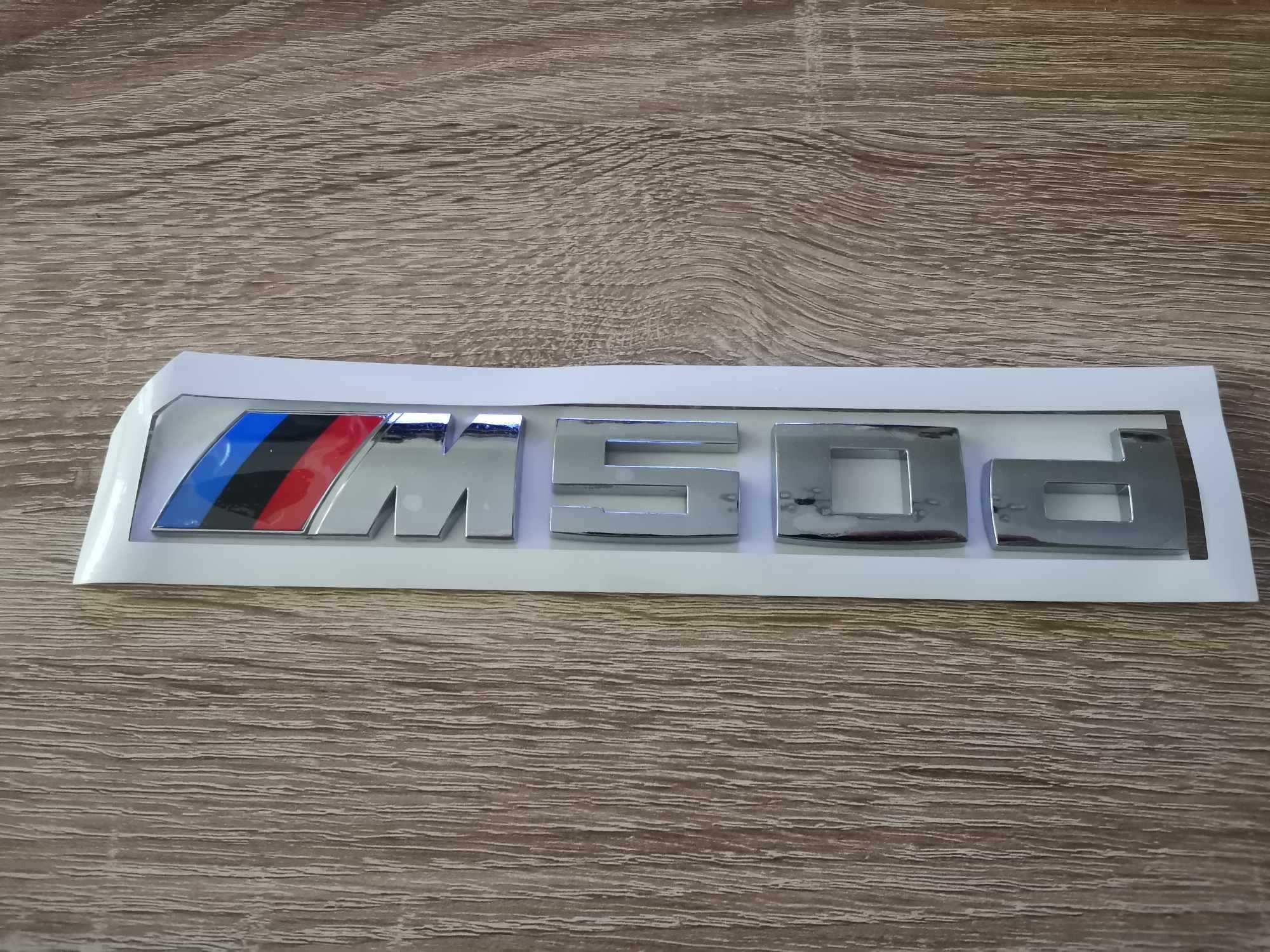 сребриста емблема BMW M50d