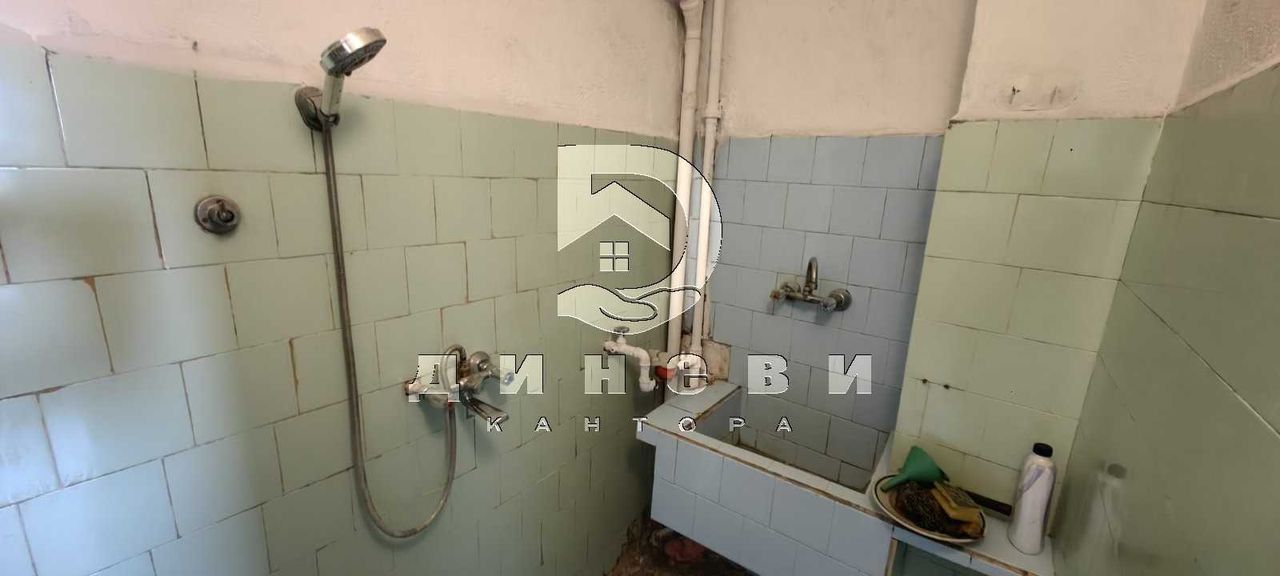 Продава се Тристаен апартамент в Стара Загора, Кольо Ганчев - 75 кв.м за 960 €/кв.м - Снимка #11