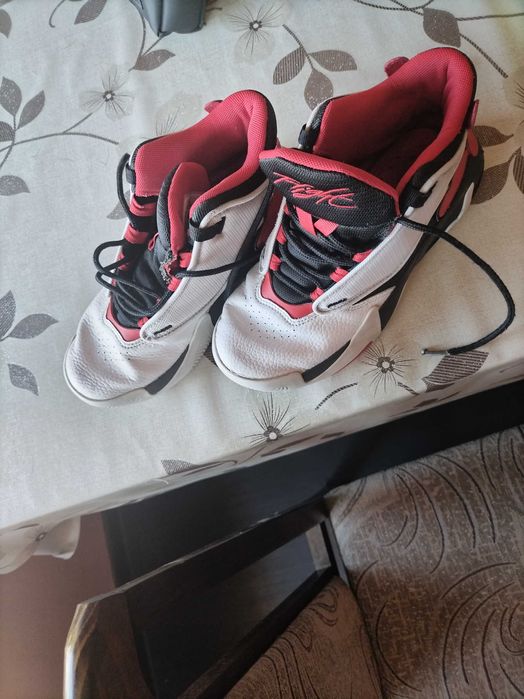 Маратонки на Jordan Nike