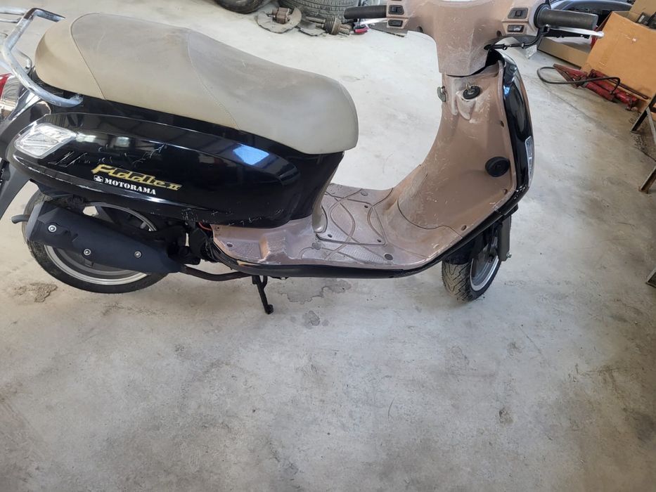 Vand scuter Sanyang de 50cc recent adus din Italia cu acte