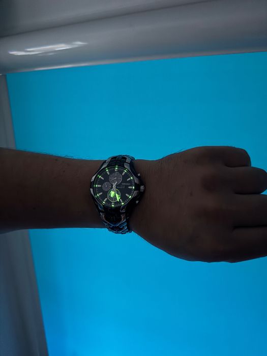 Ceas Seiko cu cronograf solar