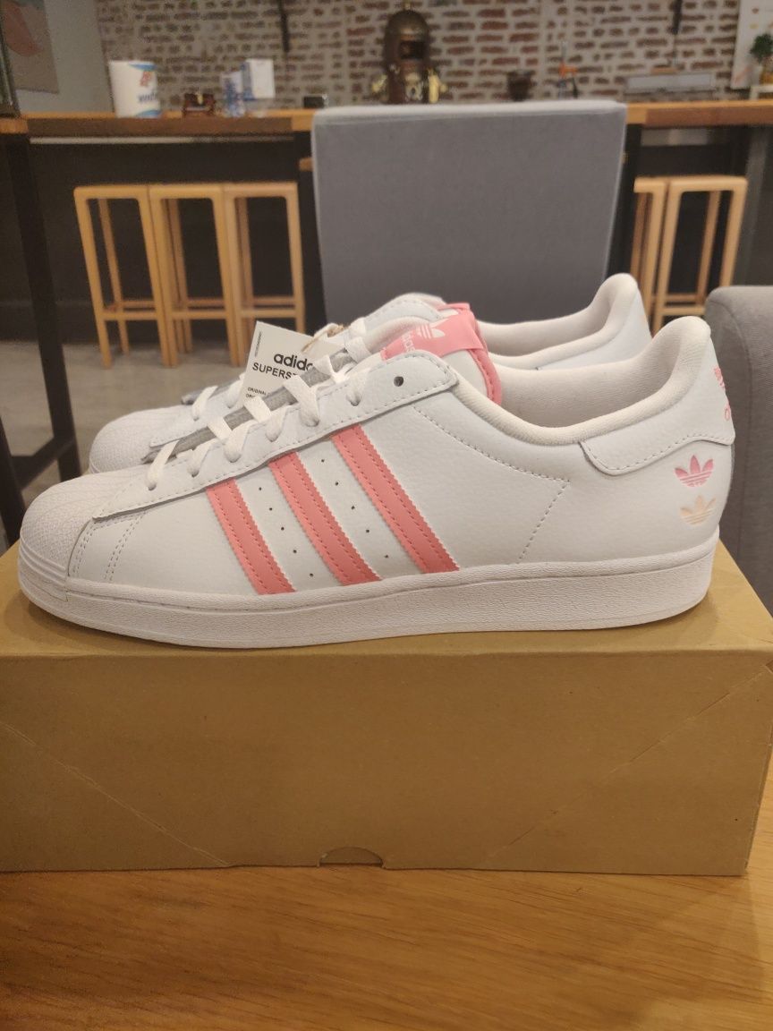 Adidas Superstar размер 46