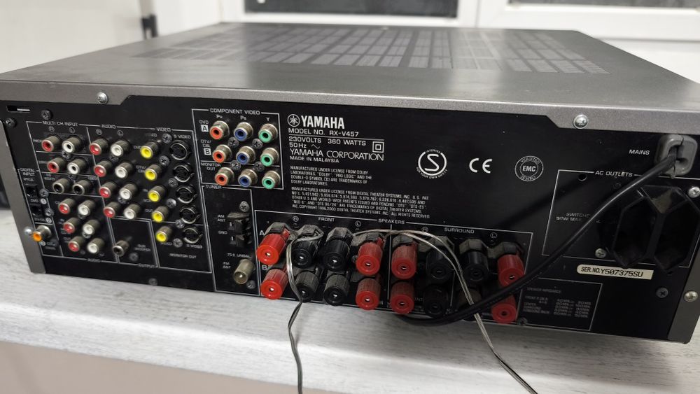 Yamaha    RX-V457 ресивър