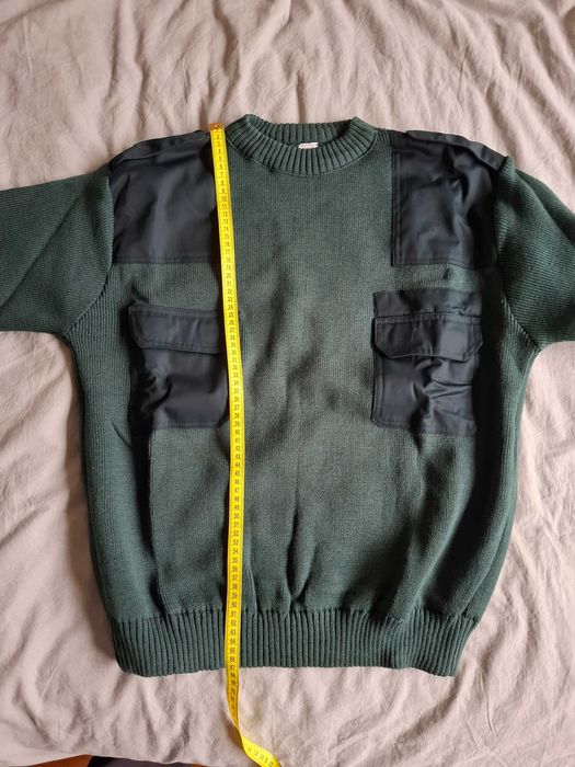 Пуловер мъжки неупотребяван