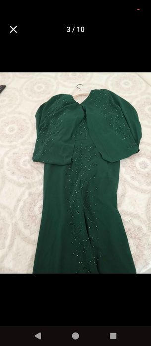 Официални рокли.