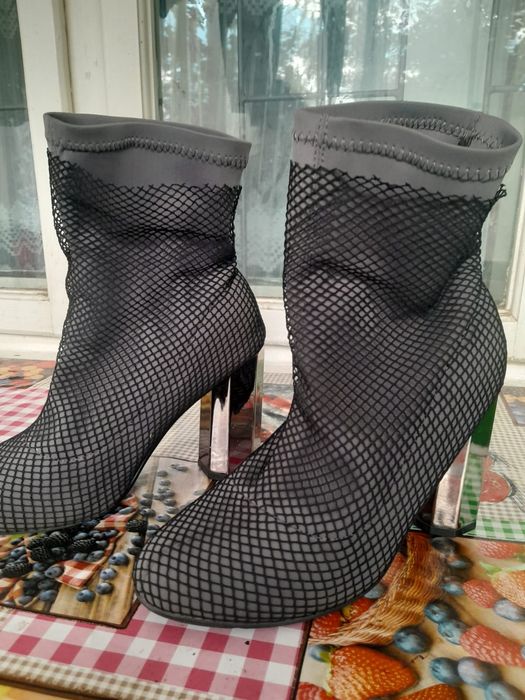 ghete  cu toc înalt