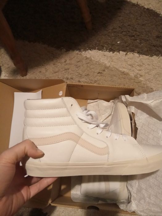Pantaloni cargo Urban Classics mărimea 34,ghete piele Vans mărimea 46