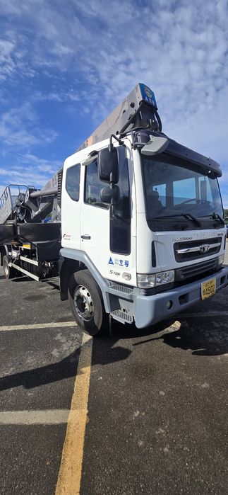Avtovishda daewoo 2016 45 metr sotiladi
