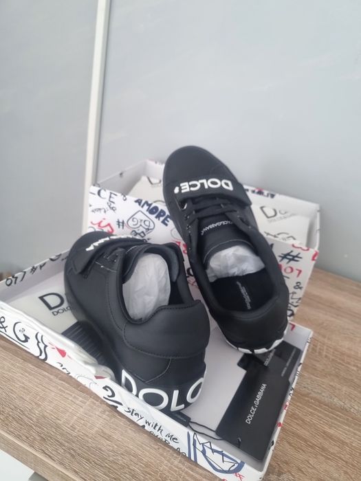 Dolce gabbana noi cu etichetă si săculeț