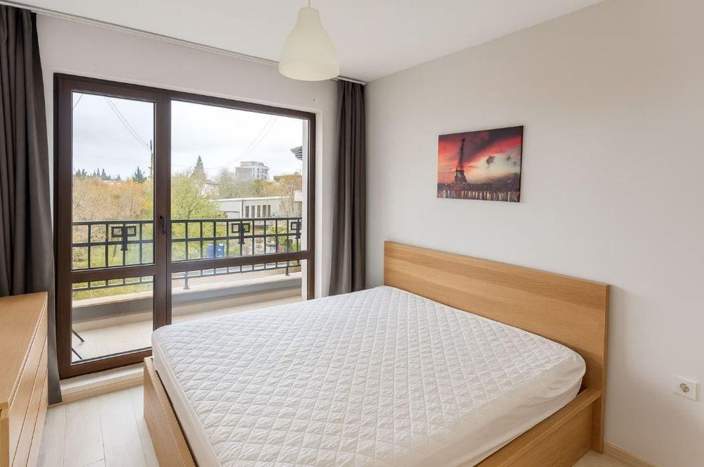 Дава се под наем Тристаен апартамент в Варна, Бриз - 91 кв.м за 575 € - Снимка #2