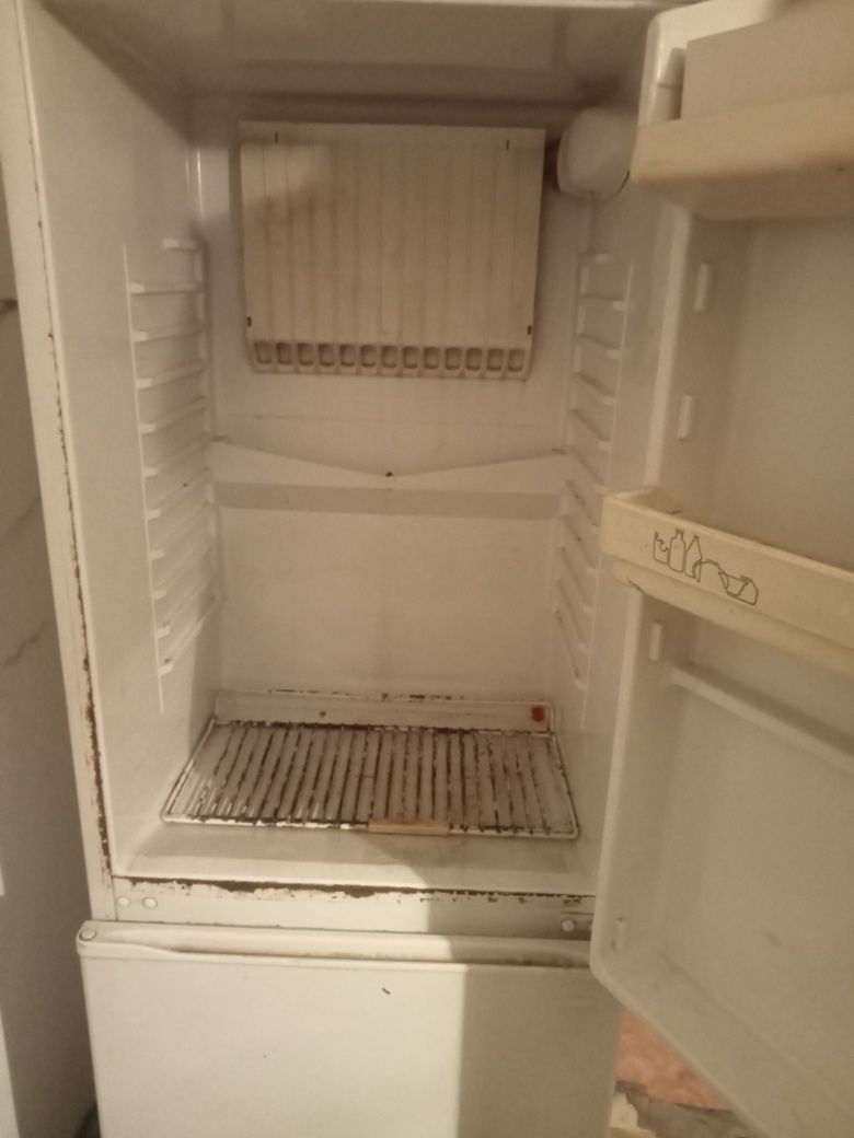 Холодильник бу в не работает