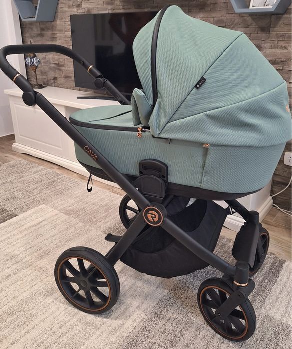 CARUCIOR 2 în 1 de vânzare in stare foarte buna