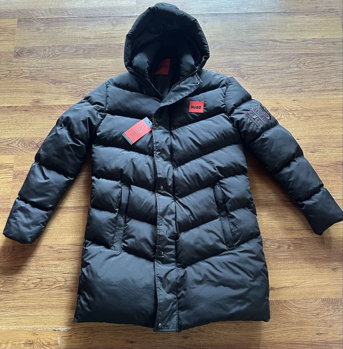 Мъжко,дълго,зимно яке Hugo BOSS с бродирано лого