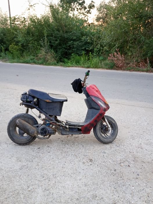 Vând sau schimb scuter