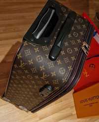 Troller LV unisex, cifru incorporat, super model import Franța