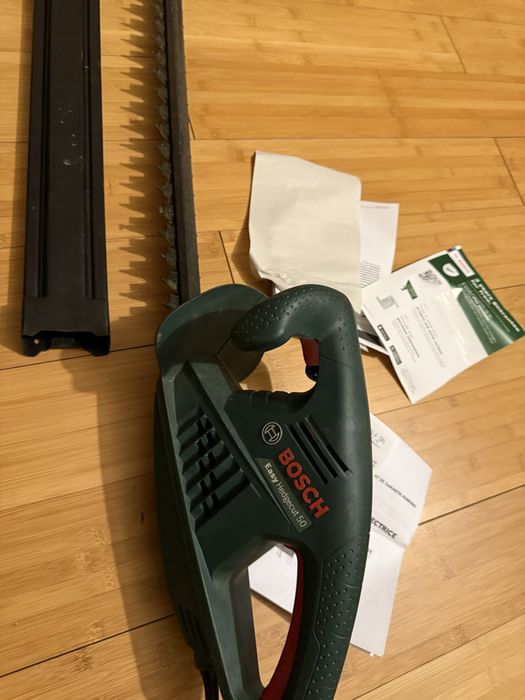 Set Foarfeca Electrica Bosch plus foarfeca Gardena