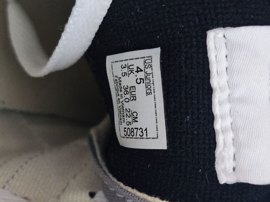 Tenesi Vans marimea 36