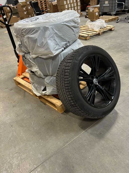 Оригинални джанти със зимни гуми 285/45/21 Audi Q8