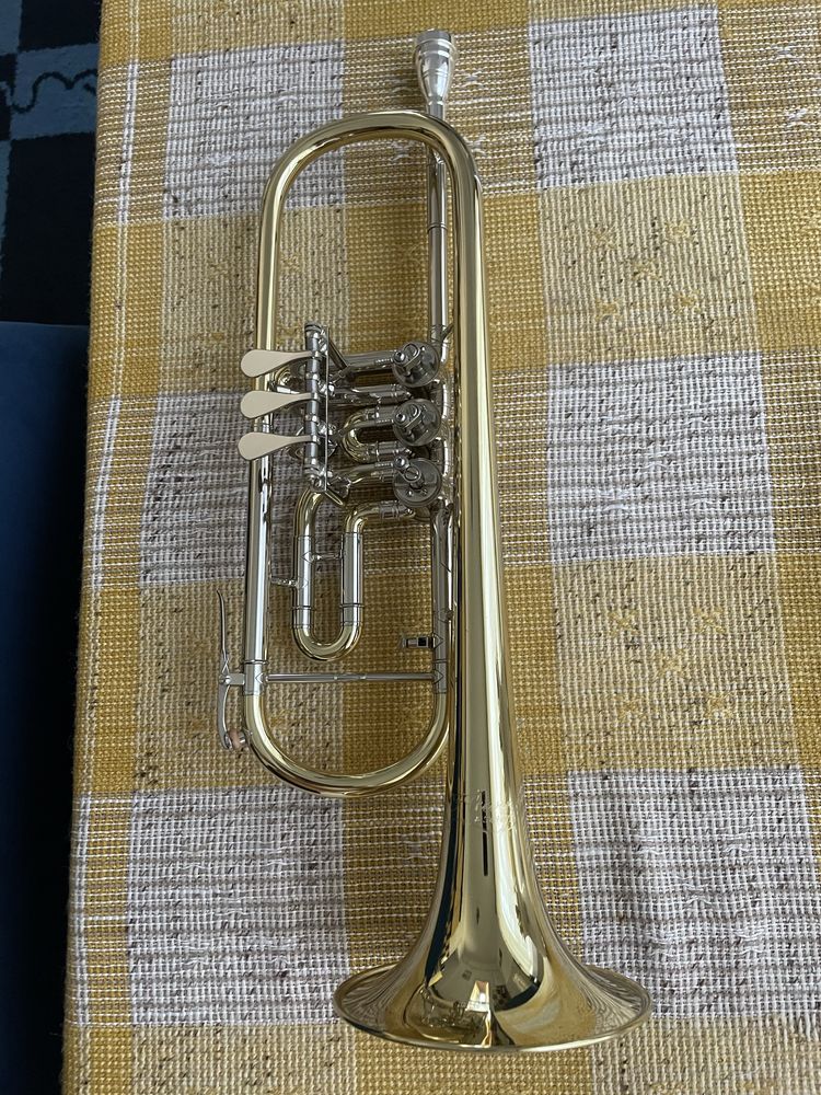 Trompeta VF Cerveny & SYNOVE