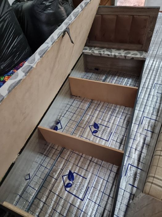 Кровать сотилади