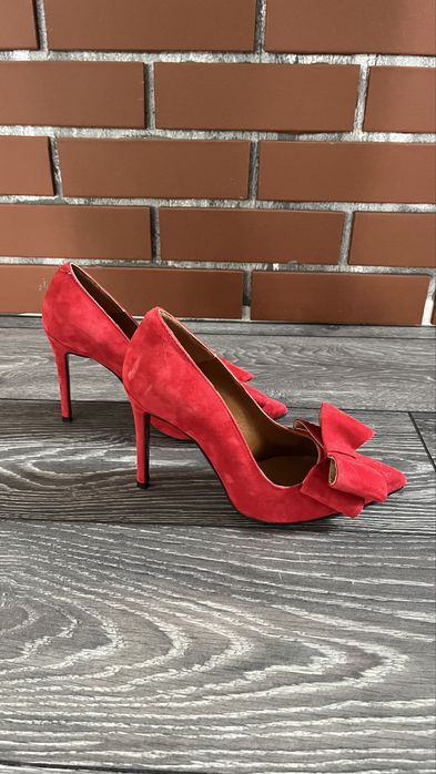 Vand pantofi de piele