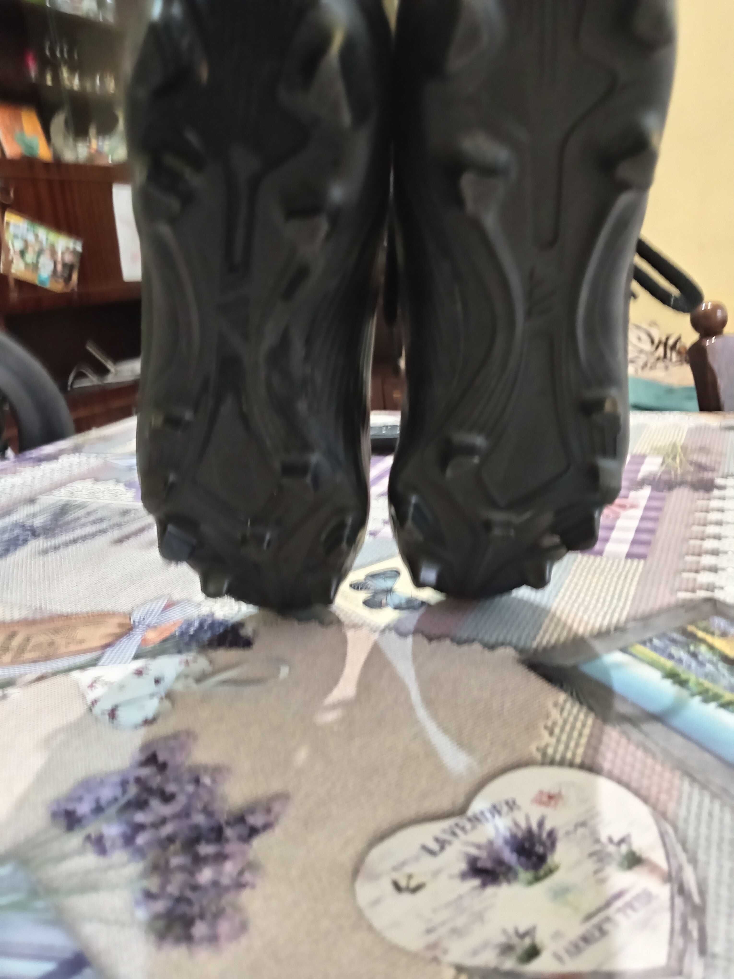 Бутони Adidas F50
