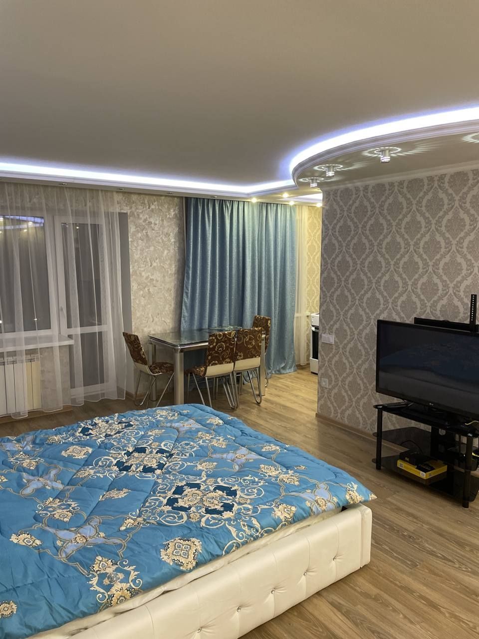 Сдам шикарную квартиру в центре Караганды