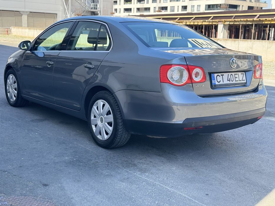 Vand VW Jetta 1.6 benzina