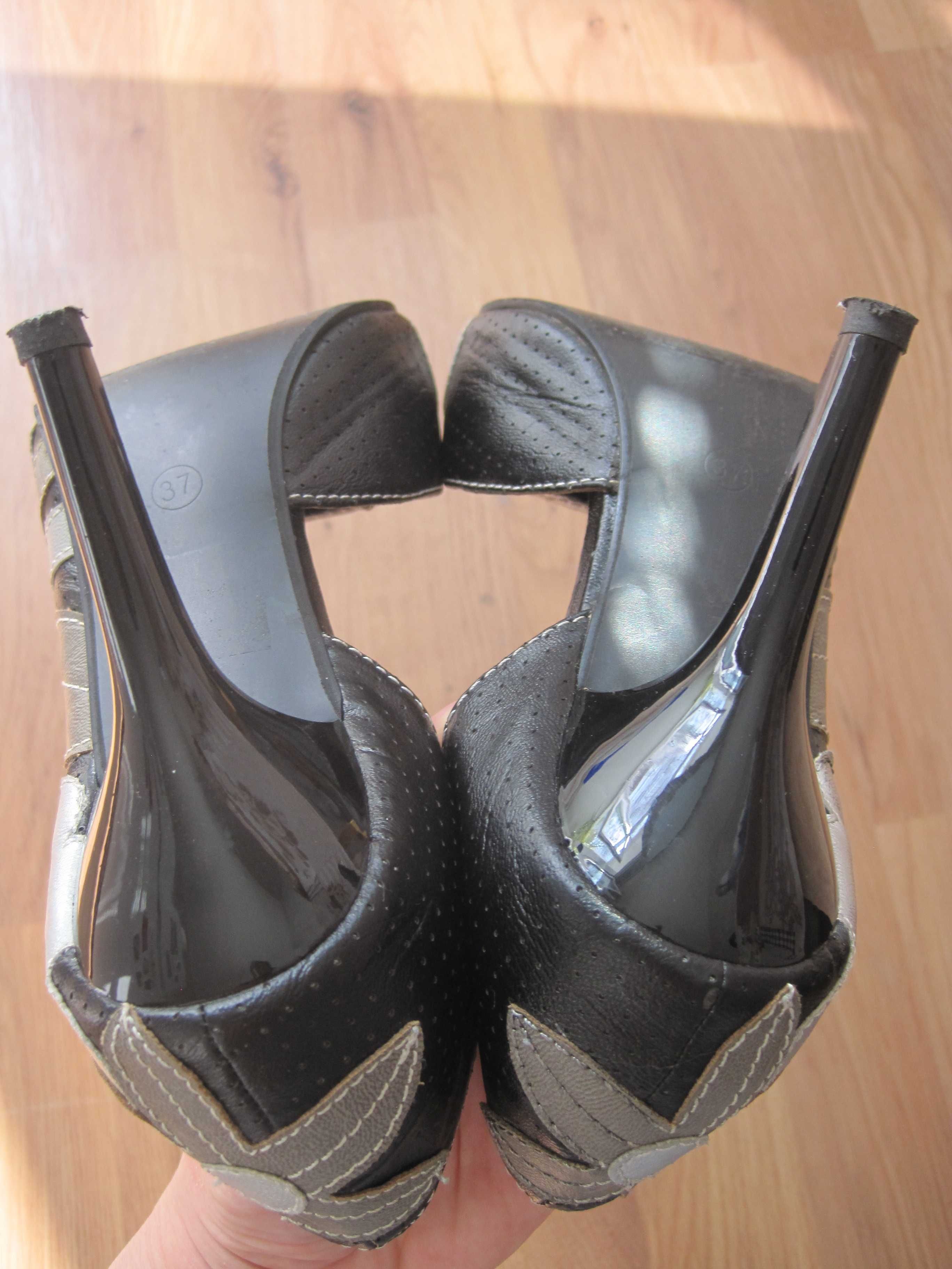 Дамски обувки с отворени пръсти