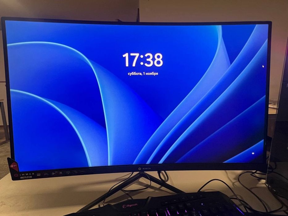 Домашни компютер почти новый