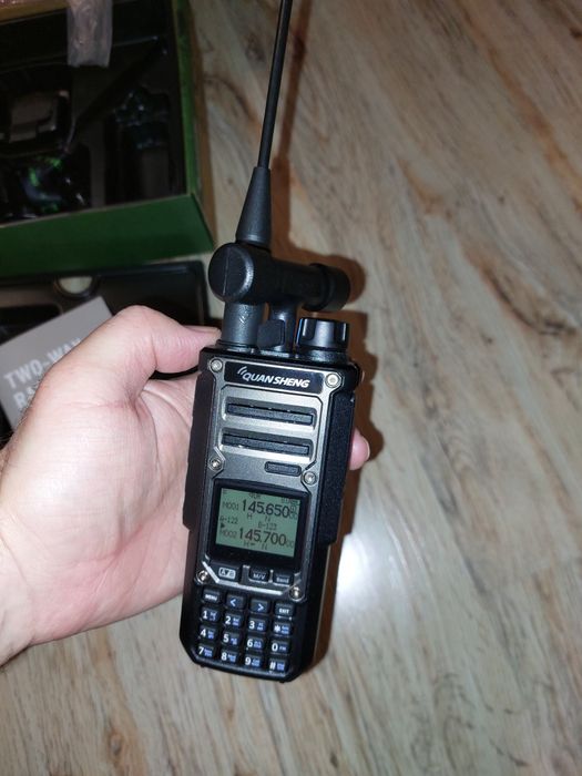 Продавам трансивър Quansheng TK11 (8)
