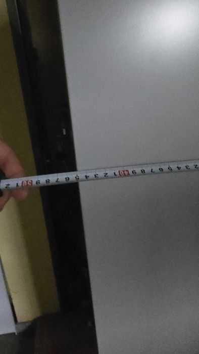 Метален шкаф за работно облекло