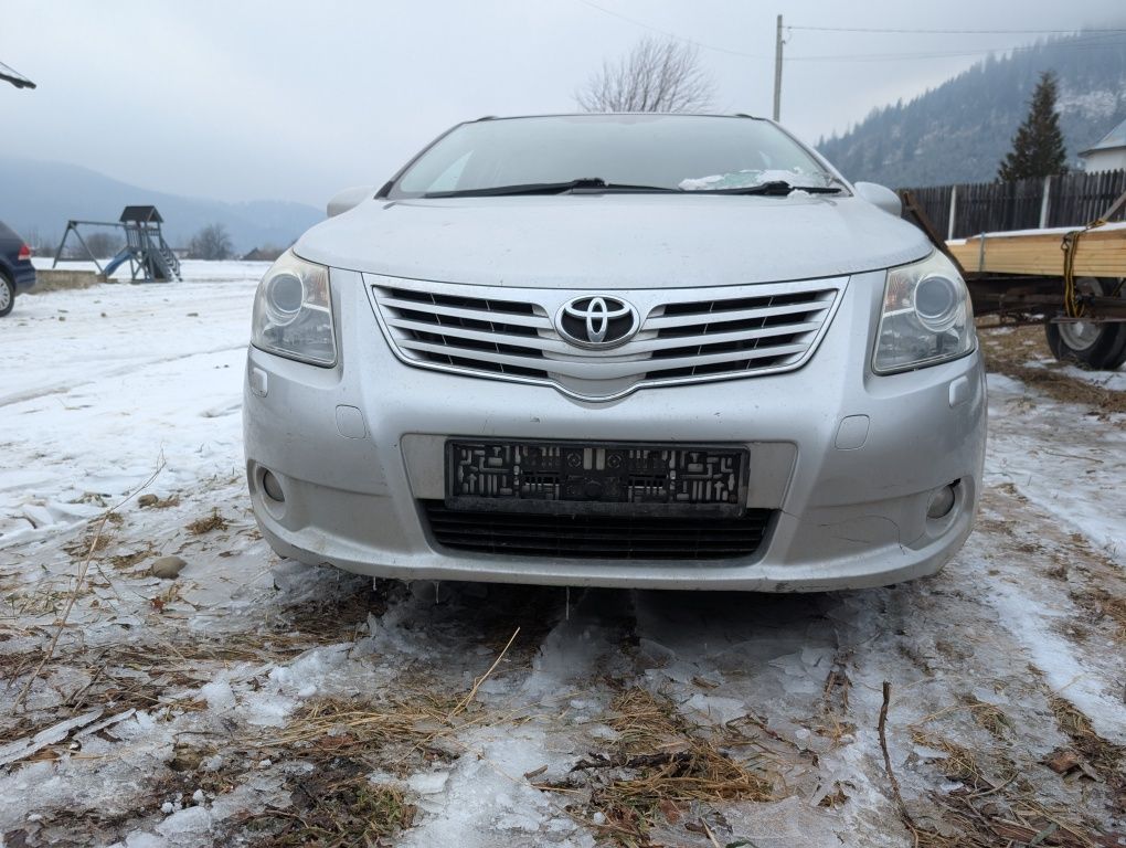 Dezmembrez Toyota Avensis 2011 2.2 D4D