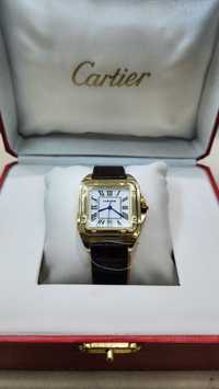 Золотые часы Cartier.