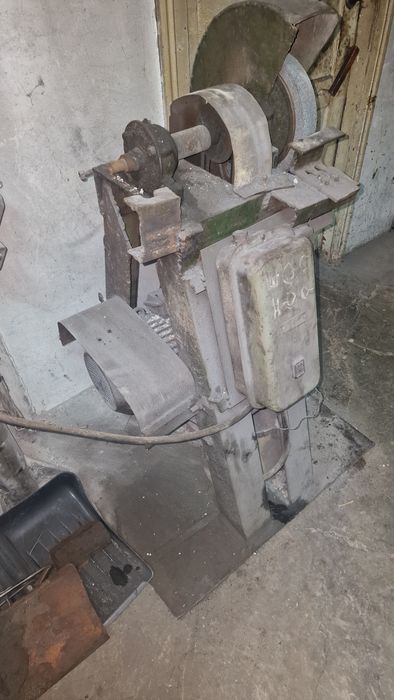 Наждак, электрический, б/у. В рабочем состоянии. Самовывоз.