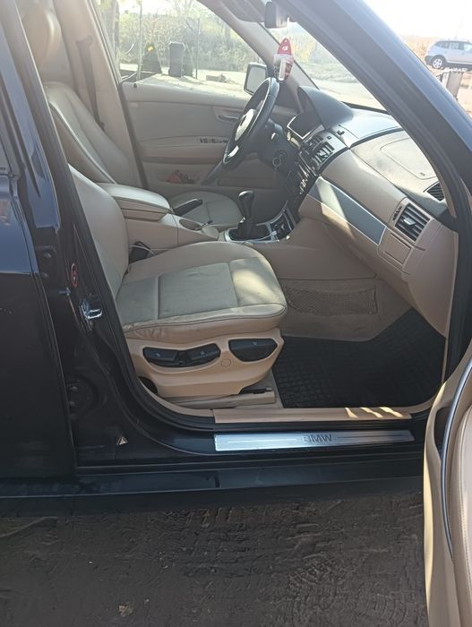 Vând BMW X3 motor 2.0