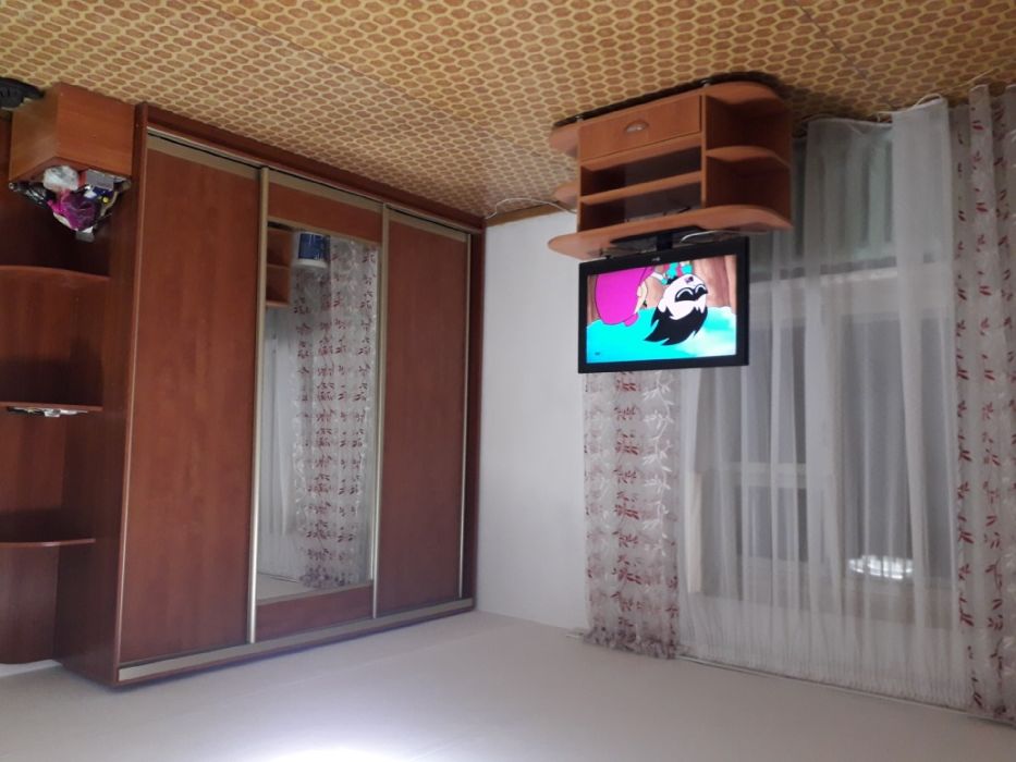 Меняю 1/5 ку ул.Славского 58 2/5,на 2 х.ком.кв.или 3х .ком. или продам